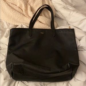 Cuyana leather zipper tote